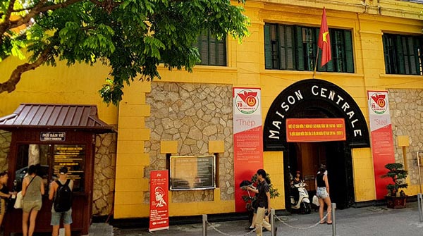 Hoa Lo Prison