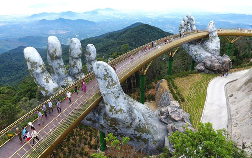 Beauty of Golden Bridge – Ba Na Hills (Da Nang, Vietnam)