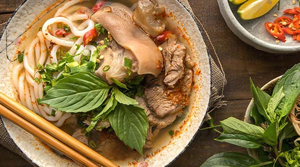 Bun Bo Hue (Hue beef noodle)