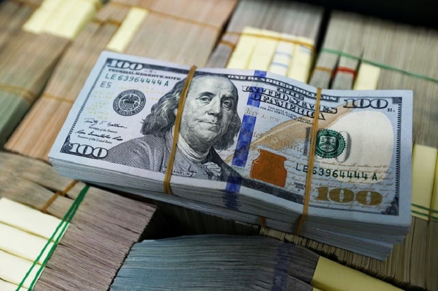 Exchange Vietnamese currency from US dollars