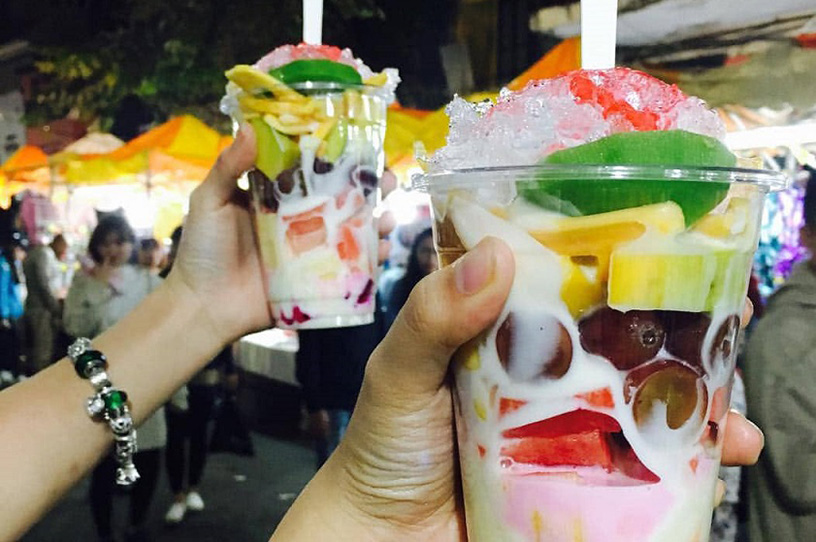 A fruit salad at the Hanoi Night Market