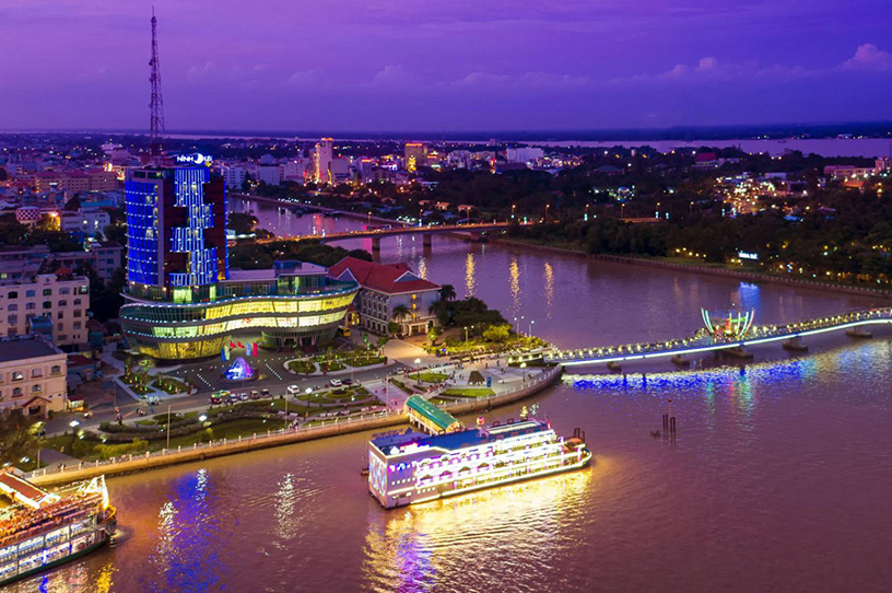 Ninh Kieu Wharf