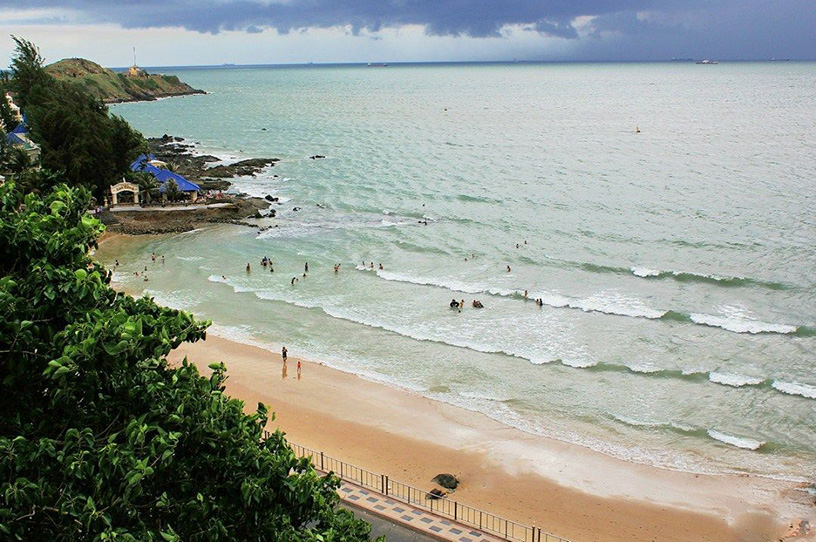 Pineapple Beach (Dua Beach)