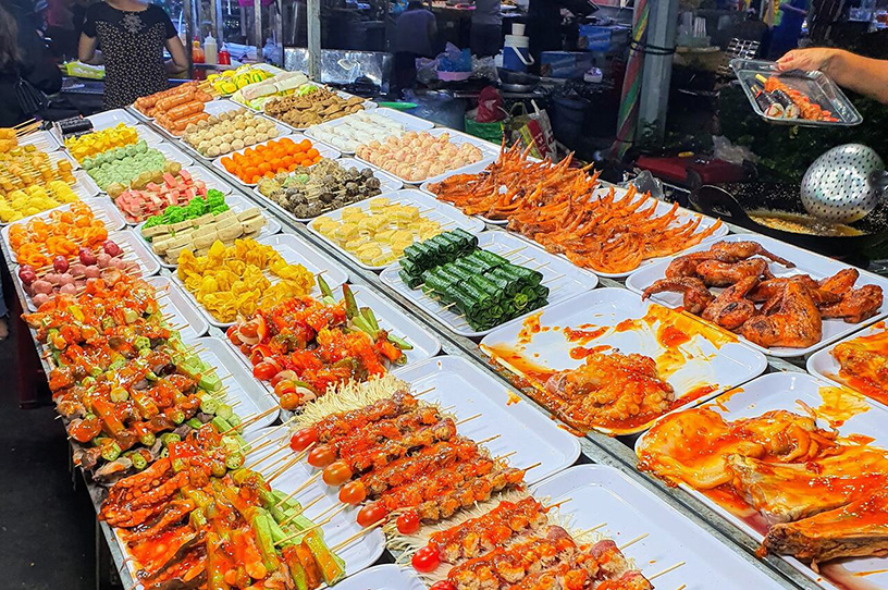 Tay Do Night Market