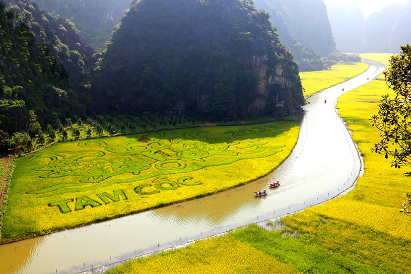 Exploring Tam Coc - Bich Dong