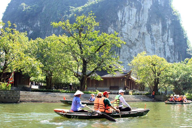 Boat Tour of Trang An