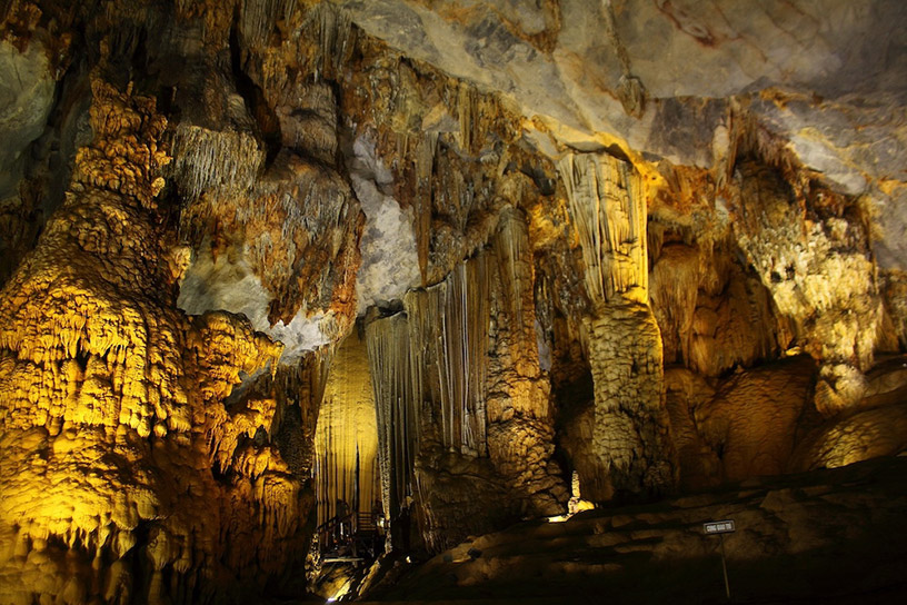 Exploring the Caves of Trang An - Ninh Binh