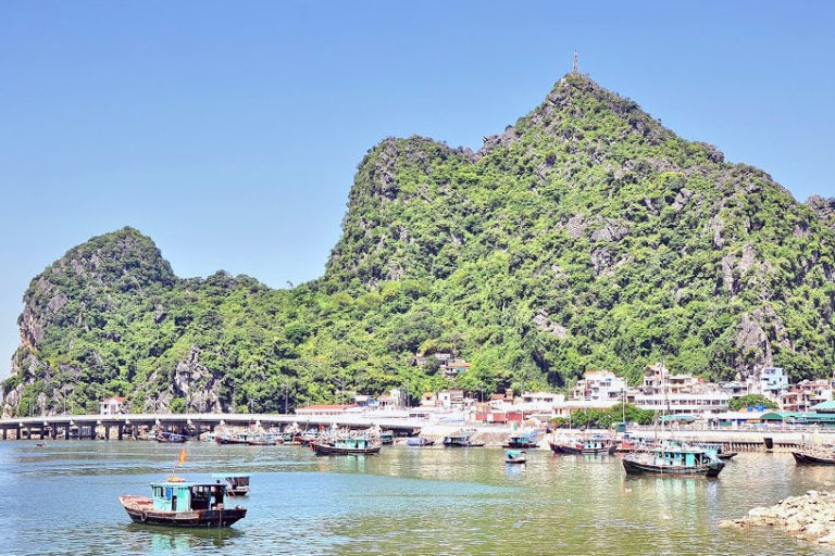 Bai Tho Mountain, Halong Bay