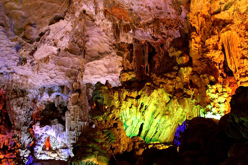 Thien Cung Cave, Halong bay
