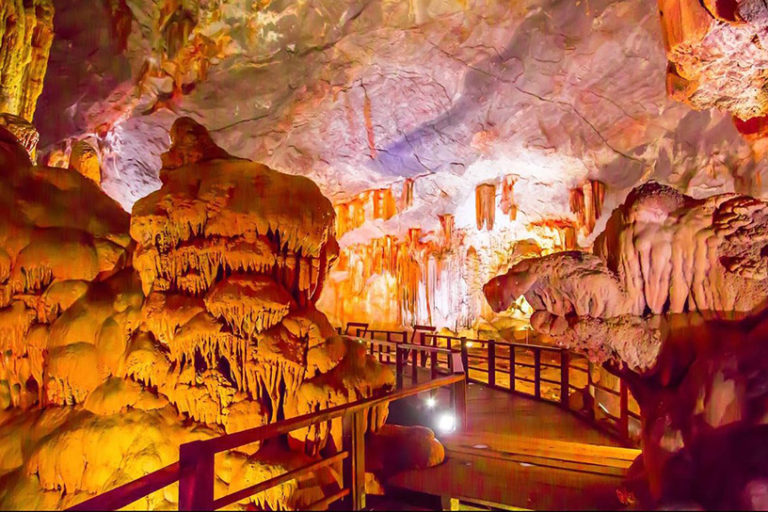 Thien Cung Cave, Halong Bay