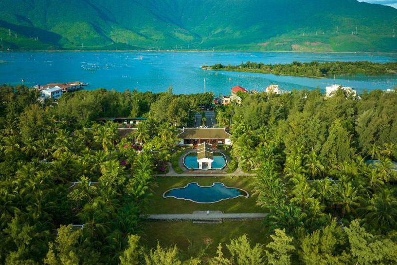 Lang Co Beach Resort