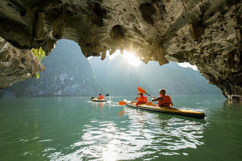 Luon Cave, Halong Bay