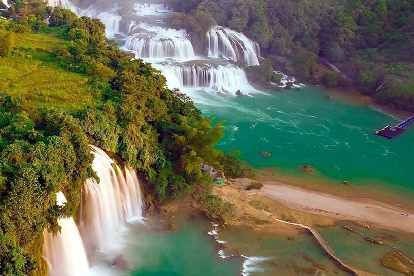 Ban Gioc Waterfall, Cao Bang: Discover the Majestic Cascade