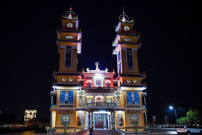 Explore the Temple's Exterior Grounds
