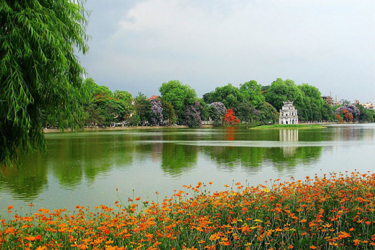 Hoan Kiem Lake, Hanoi