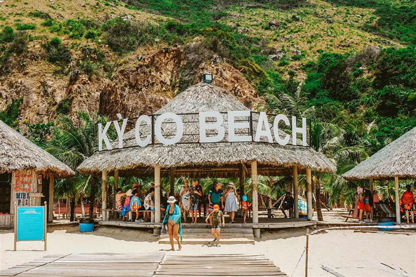 Ky Co Beach, Quy Nhon: A Stunning Beach at the Foot of the Mountain