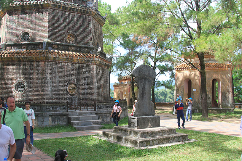 Thien Mu Pagoda
