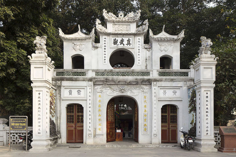 Quan Thanh Temple, Hanoi: Exploring a Sacred Heritage Site