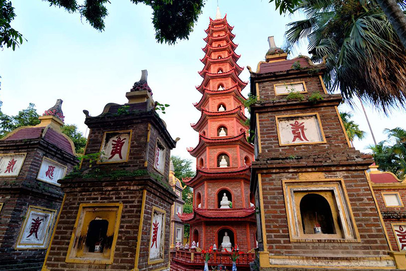 The Lotus Tower (Bao Thap)