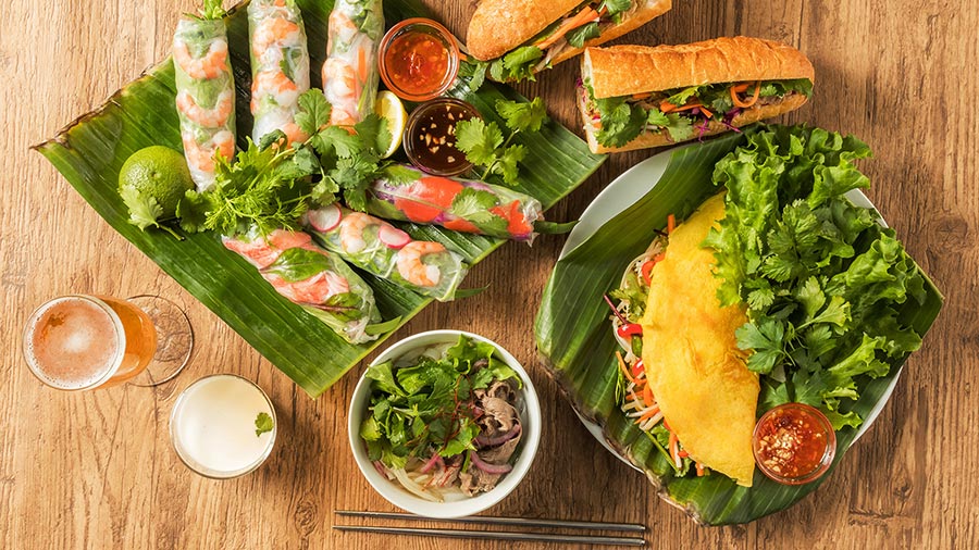 The 9 Best Dishes To Eat in Vietnam