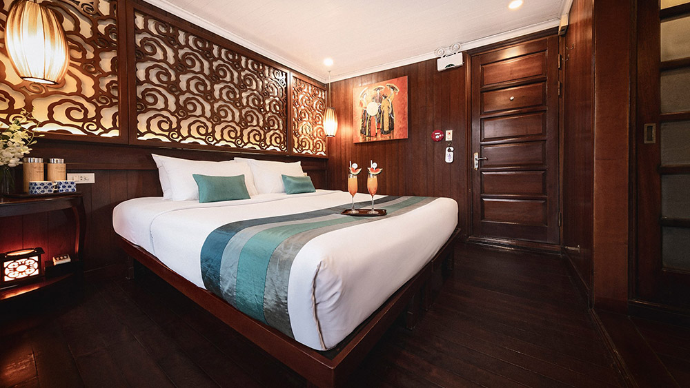 Deluxe Cabin Classic