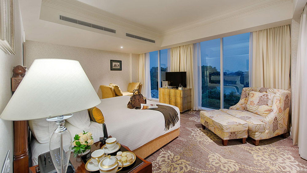 Executive Balcony Room