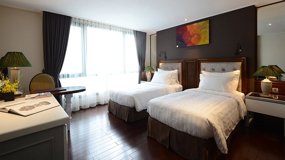 Executive Balcony Room