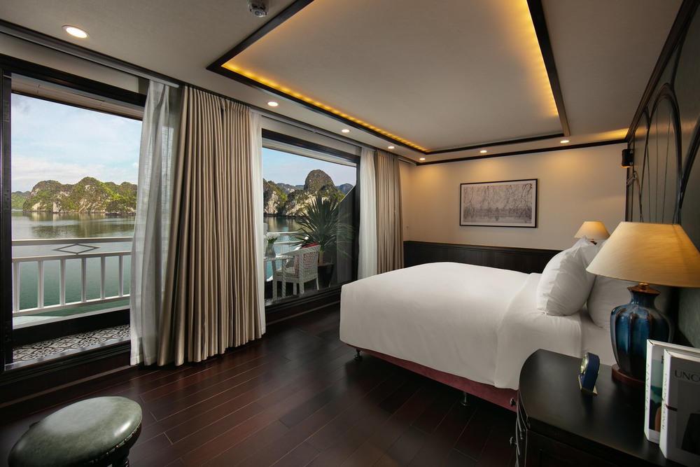 Senior Suite Room With Private Balcony