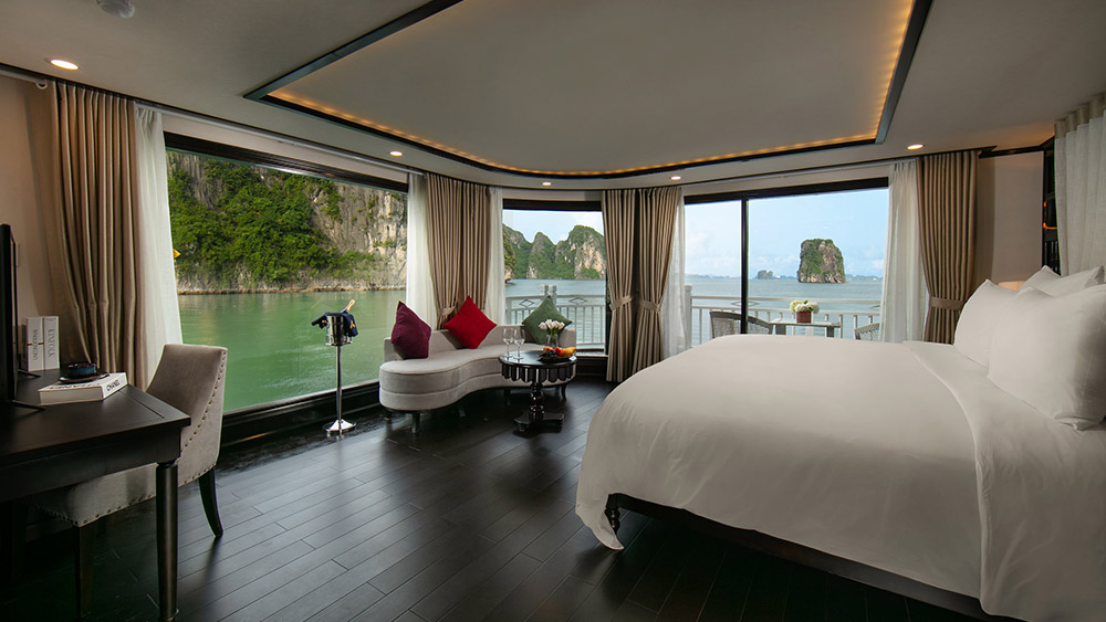 Royal Suite Room With Balcony