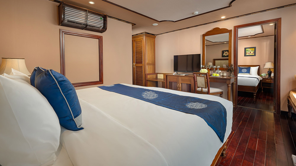 Family Triple Cabins