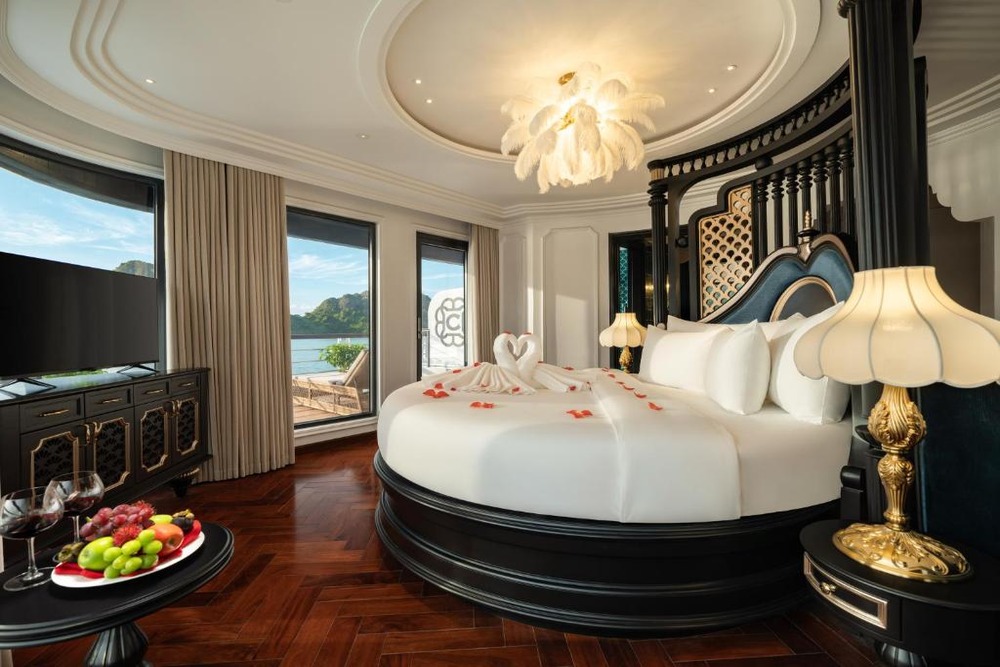 VIP Suite – Stern View