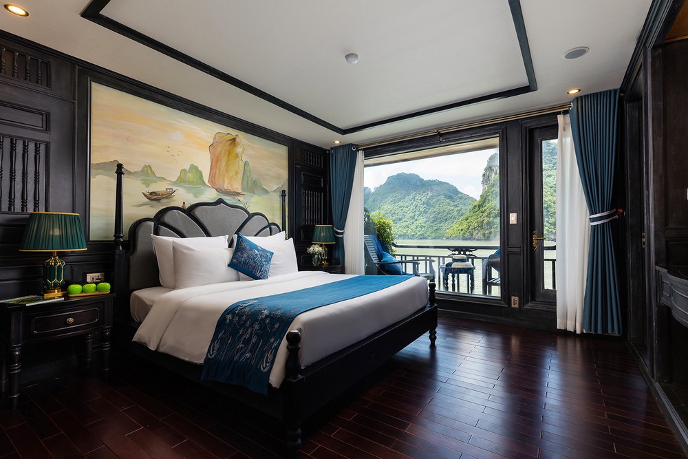 Bai Tu Long Suite