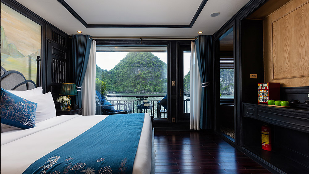 Bai Tu Long Suite
