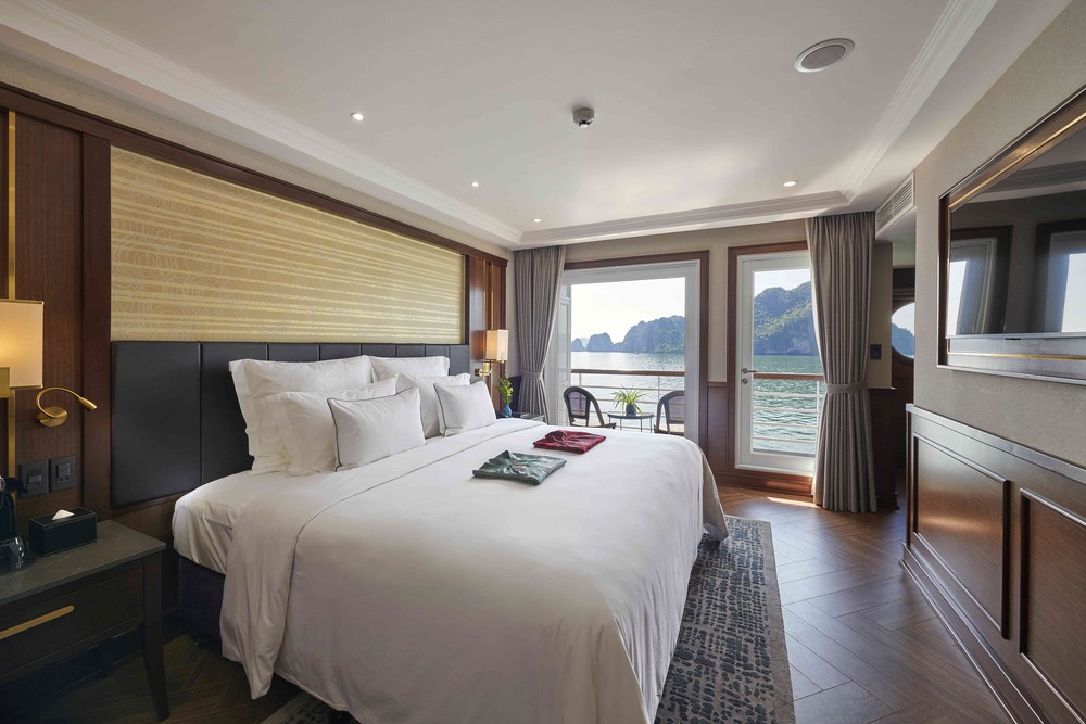 Legacy Executive Balcony Cabin