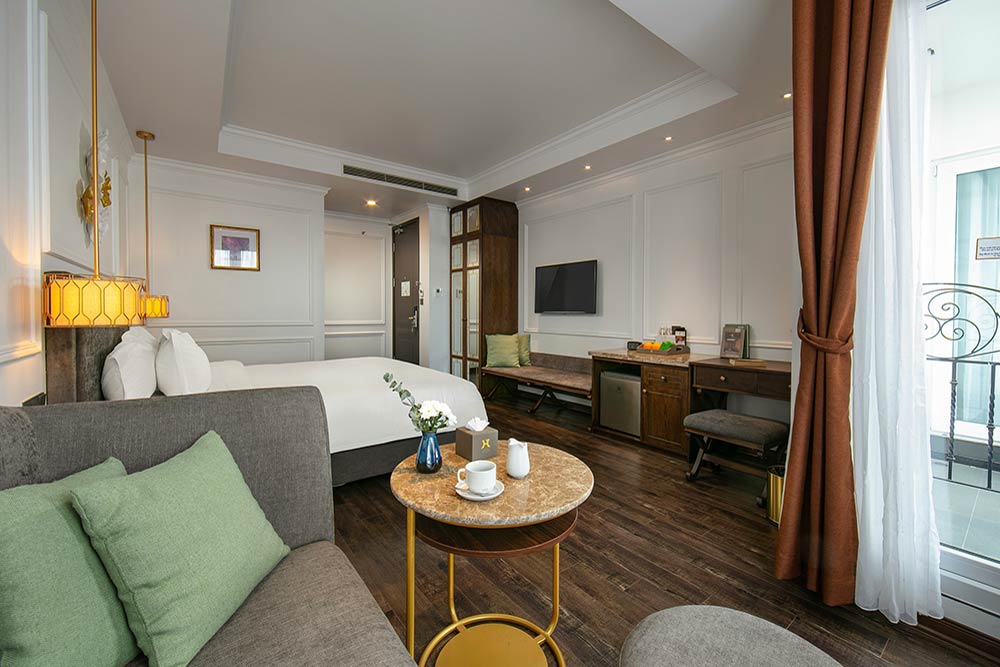 Deluxe with Balcony Room