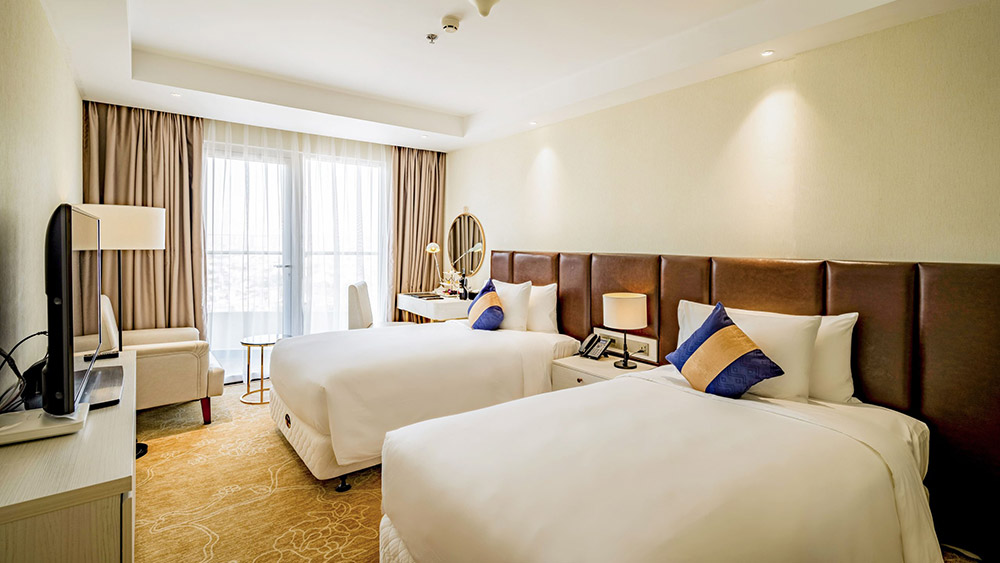 Deluxe Room (Twin/King)