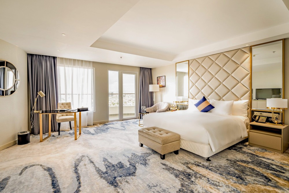 Luxury Deluxe Corner