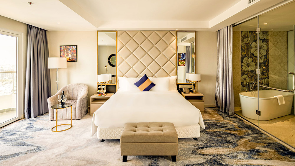 Luxury Deluxe (Twin/King)