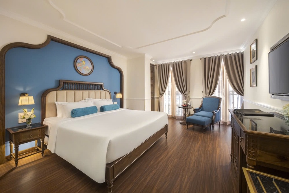 Executive Balcony Room